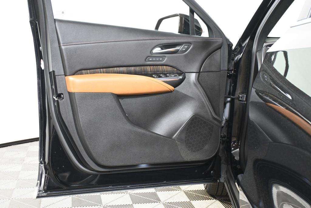2022 Cadillac XT4 Premium Luxury 28