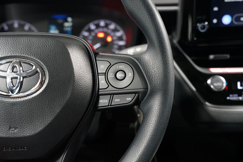 Thumbnail: 2025 Toyota Corolla - 13