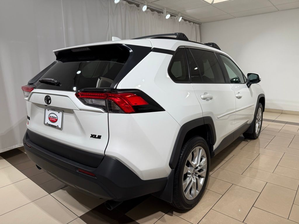 Thumbnail: 2025 Toyota RAV4 - 5