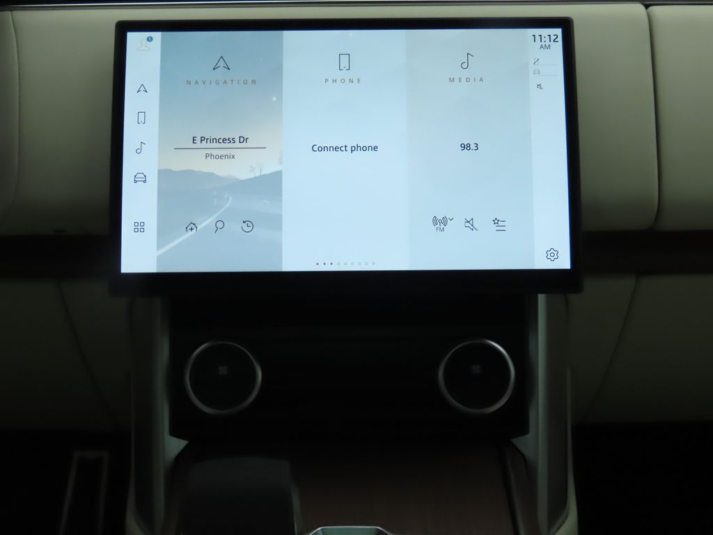 Thumbnail: 2023 Land Rover Range Rover - 14