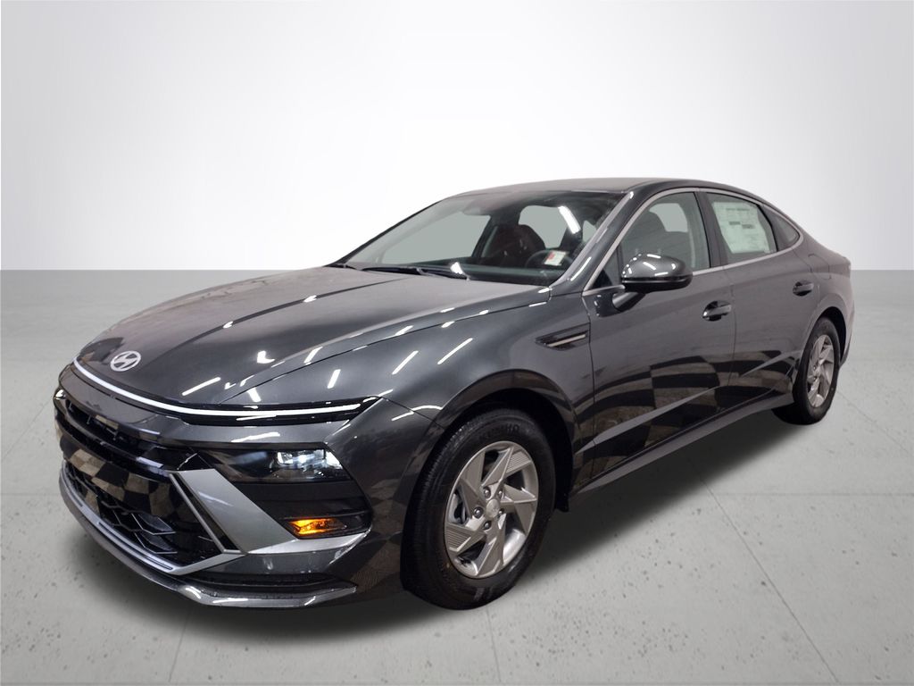 2026 Hyundai Sonata SE photo 2