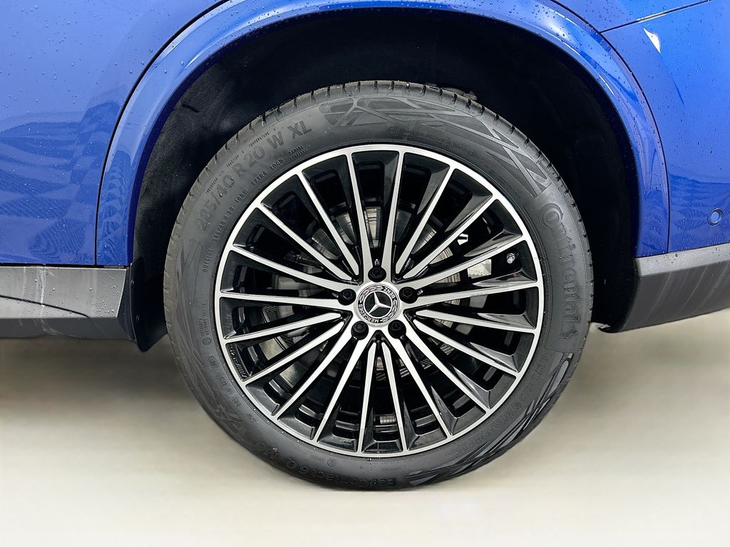 Thumbnail: 2025 Mercedes-Benz GLC - 30