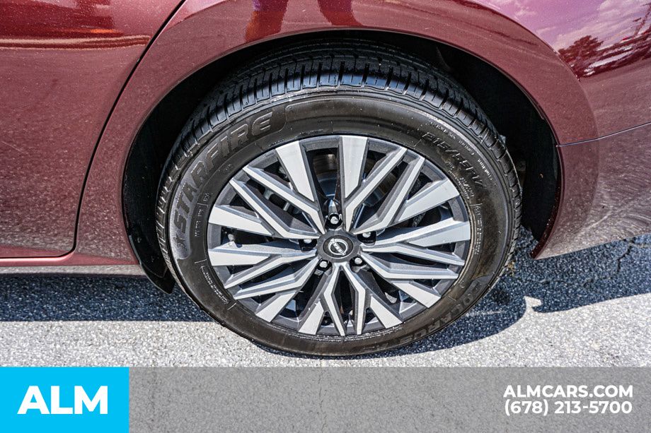 Used 2024 Red Nissan 2.5 SV image 16