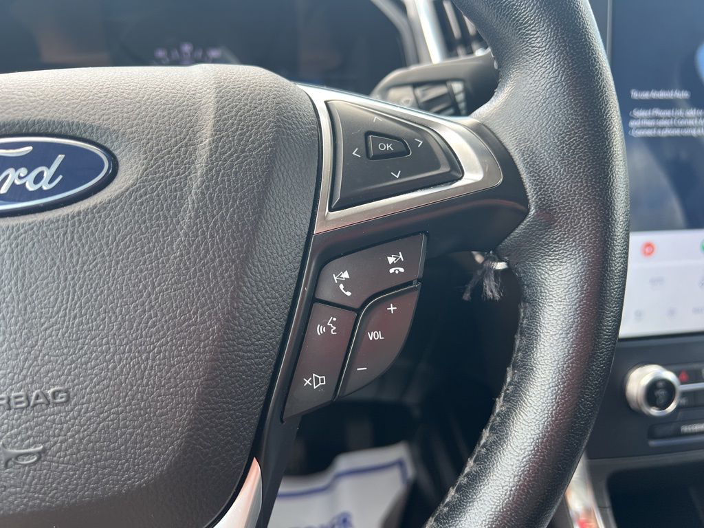 2023 Ford Edge