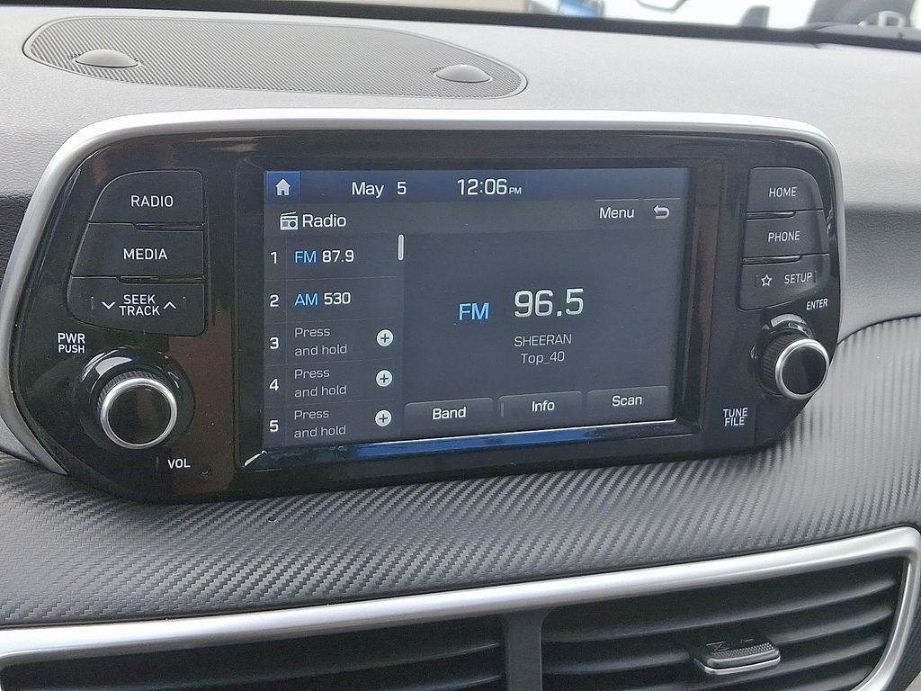 2019 Hyundai Tucson SE 16
