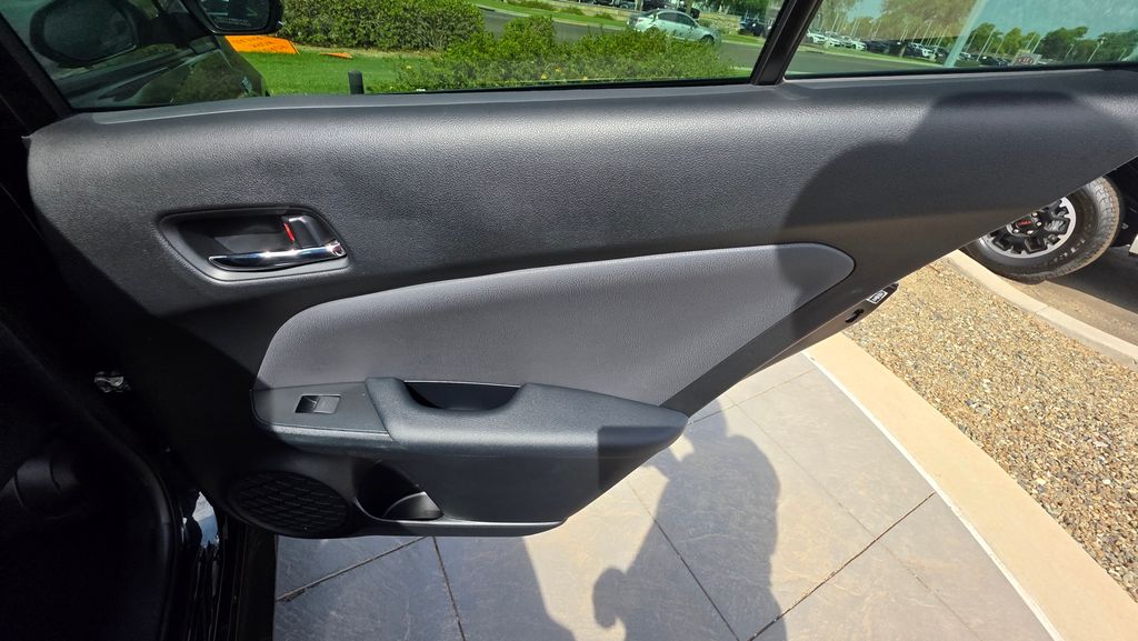 Thumbnail: 2022 Toyota Prius Prime - 26