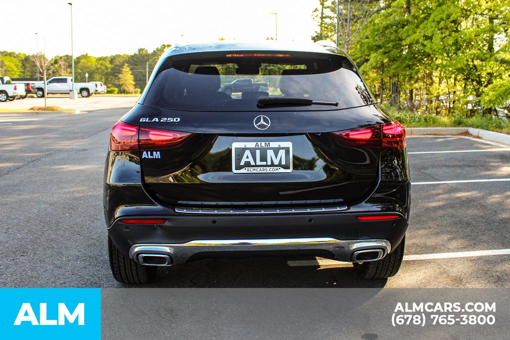 Used 2025 Black Mercedes-Benz GLA 250 image 11
