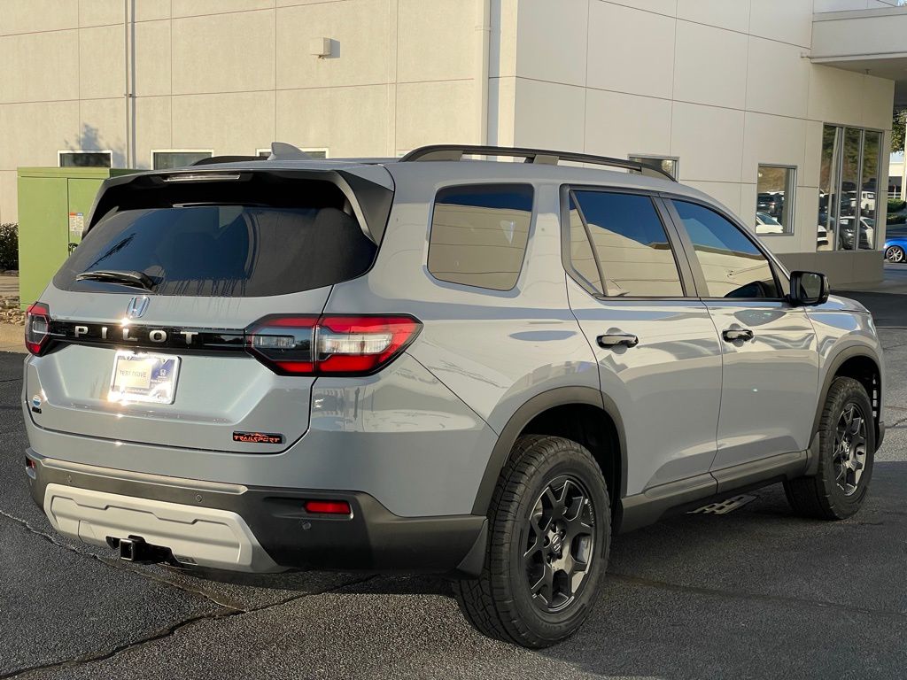 Thumbnail: 2025 Honda Pilot - 6