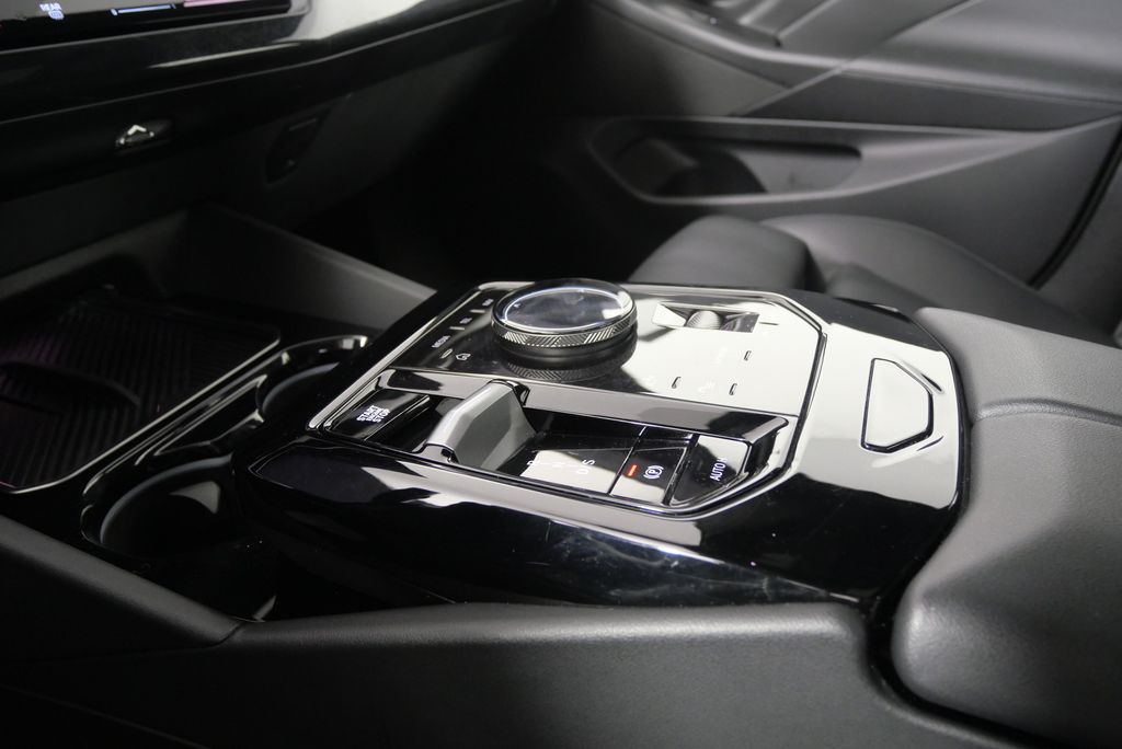 2024 BMW 5 Series 530i 27