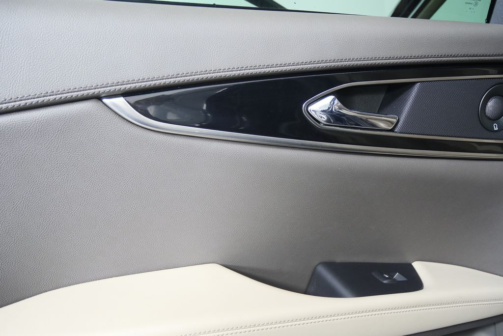 Thumbnail: 2021 Lincoln Nautilus - 12