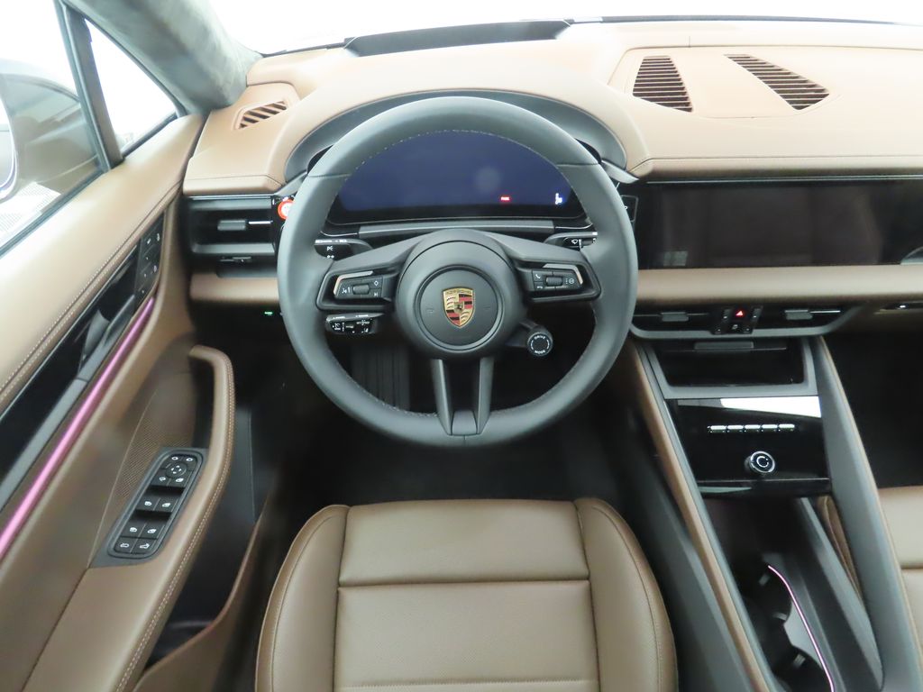 Thumbnail: 2025 Porsche Macan - 13
