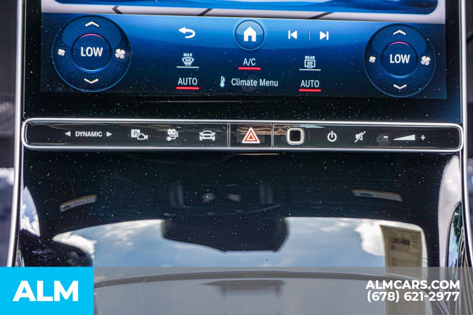 Used 2024 Black Mercedes-Benz S 580e image 42