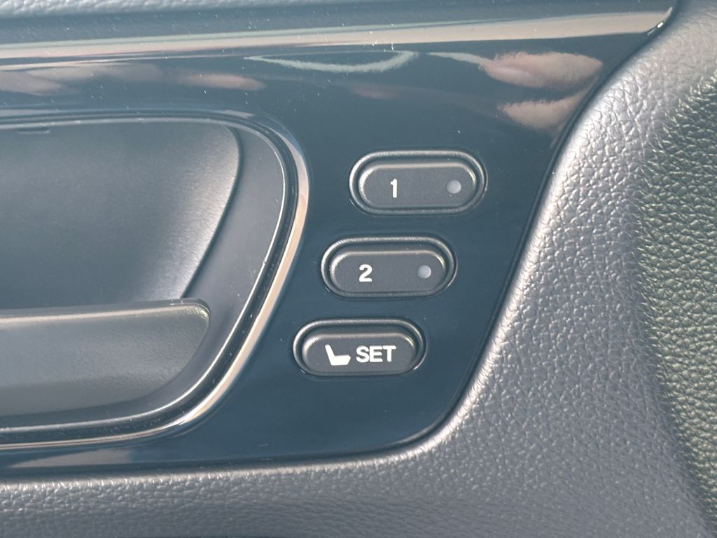 Thumbnail: 2025 Honda Odyssey - 30