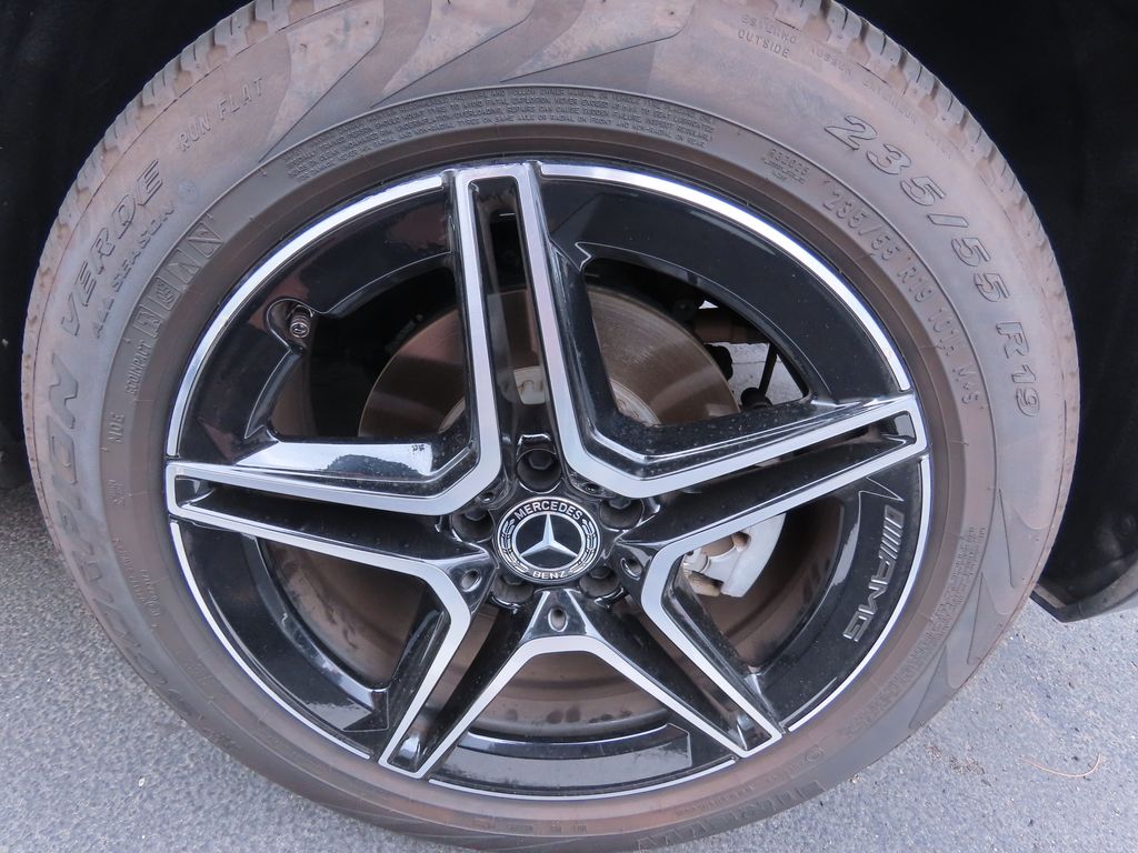 2022 Mercedes-Benz GLC 300 16