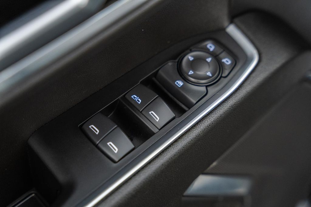 ChevroletSilverado 150040