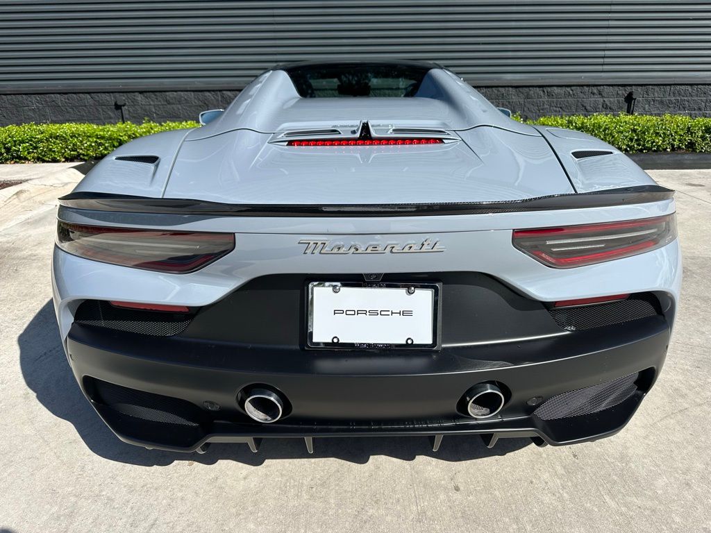 Thumbnail: 2023 Maserati MC20 - 13