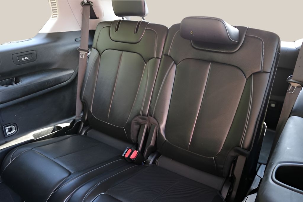 Used Car 2023 Jeep Grand Cherokee L  Limited For Sale Under $35,000 In Austin, Texas