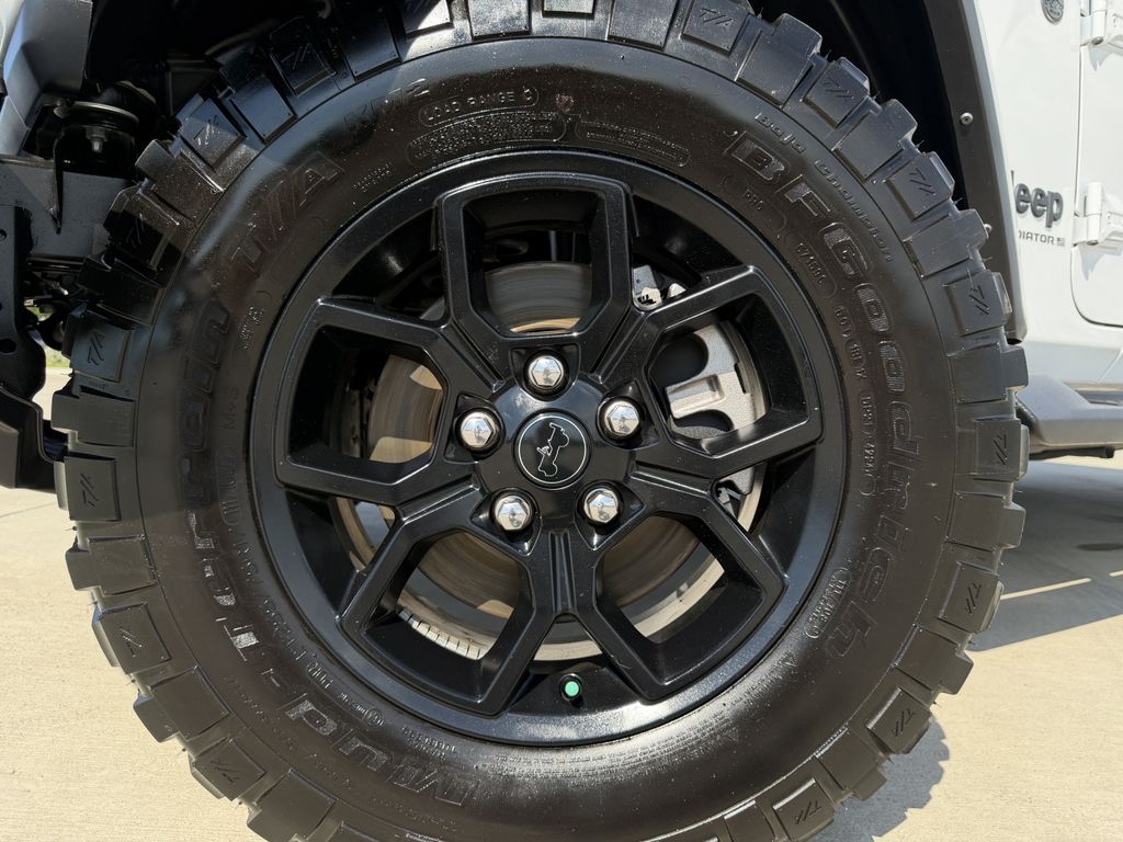 Used 2025 Jeep Gladiator Truck