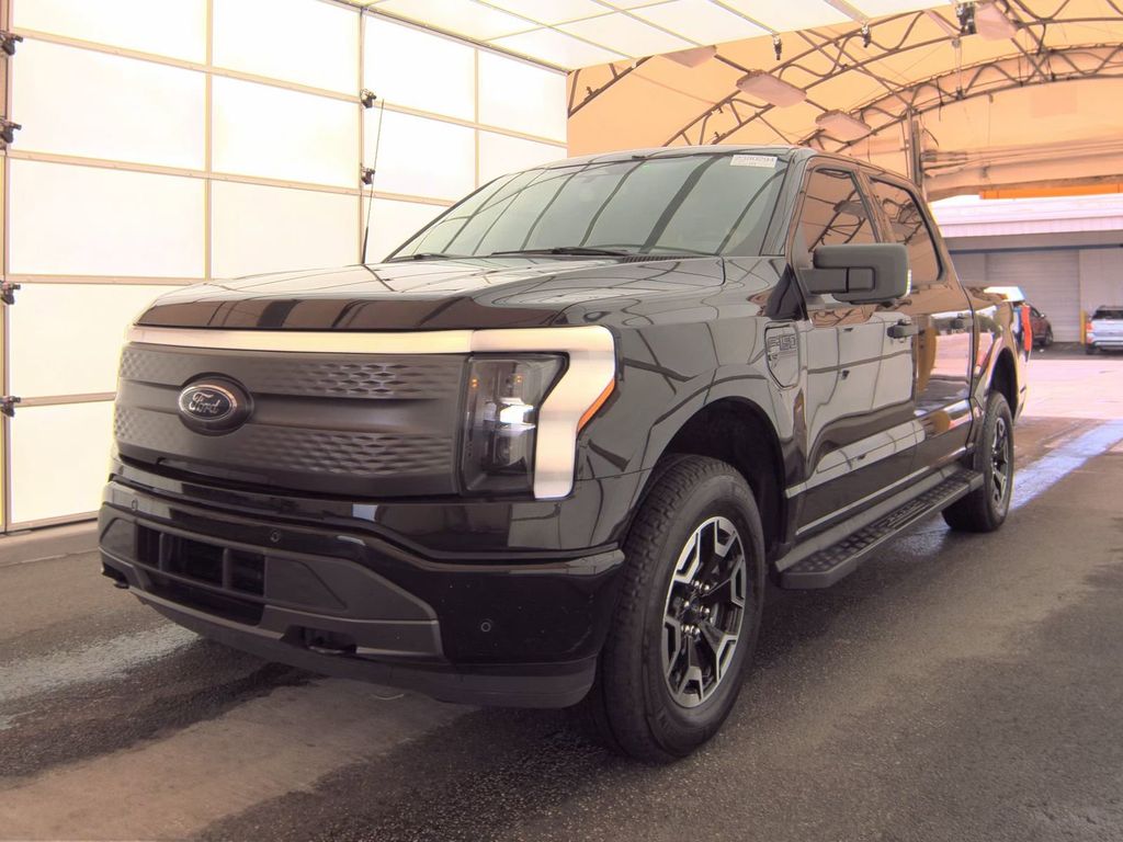 2023 Ford F-150 Lightning XLT's photo