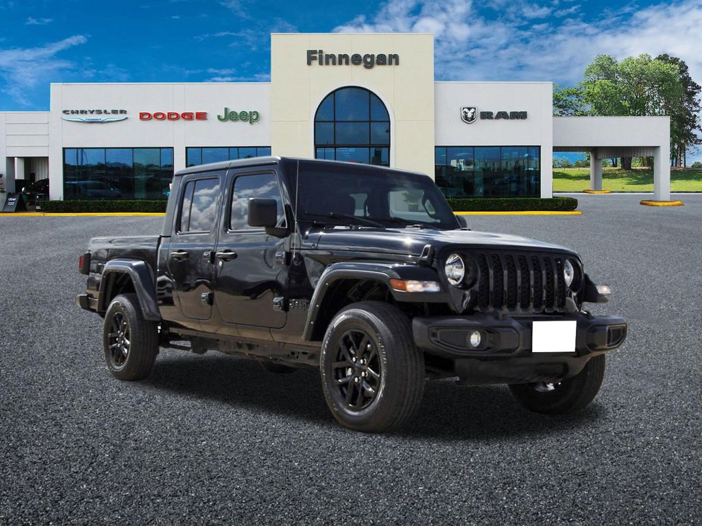 2022 Jeep Gladiator Altitude Crew Cab 4WD