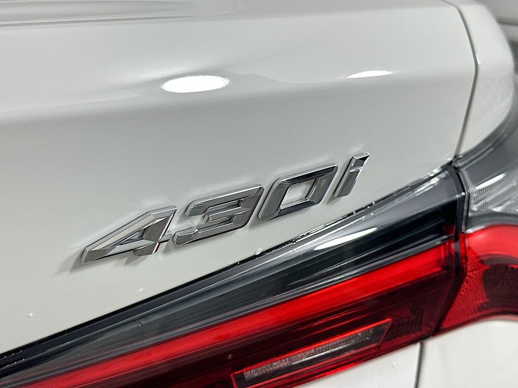 Thumbnail: 2025 BMW 4 Series - 21