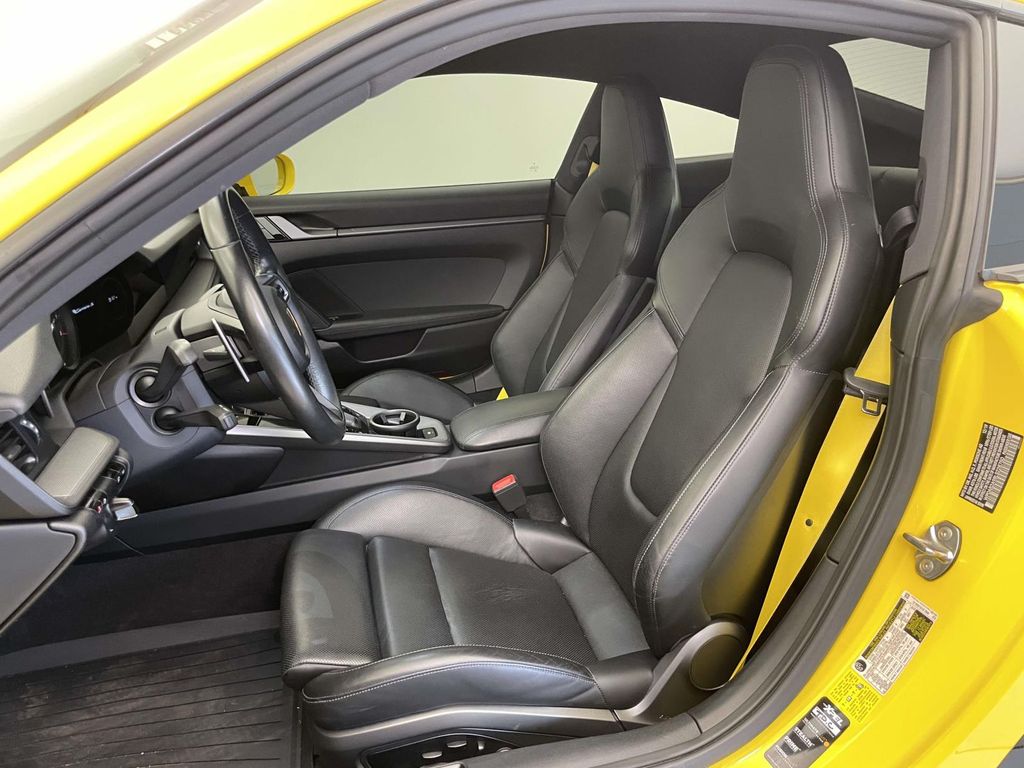 2020 Porsche 911 Carrera S - 4