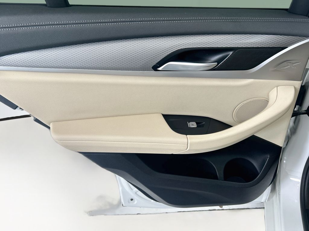 Thumbnail: 2020 BMW X3 - 25