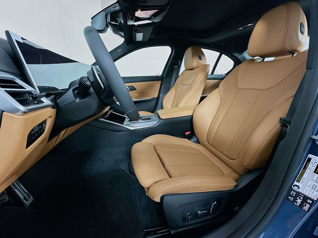 Thumbnail: 2026 BMW 3 Series - 16