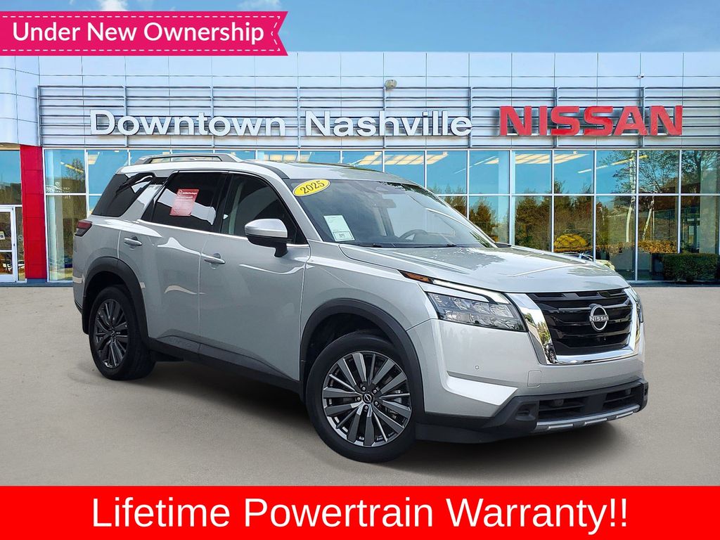 Brilliant Silver Metallic 2025 Nissan Pathfinder SUV / Crossover Front-Wheel Drive 9-Speed Automatic
