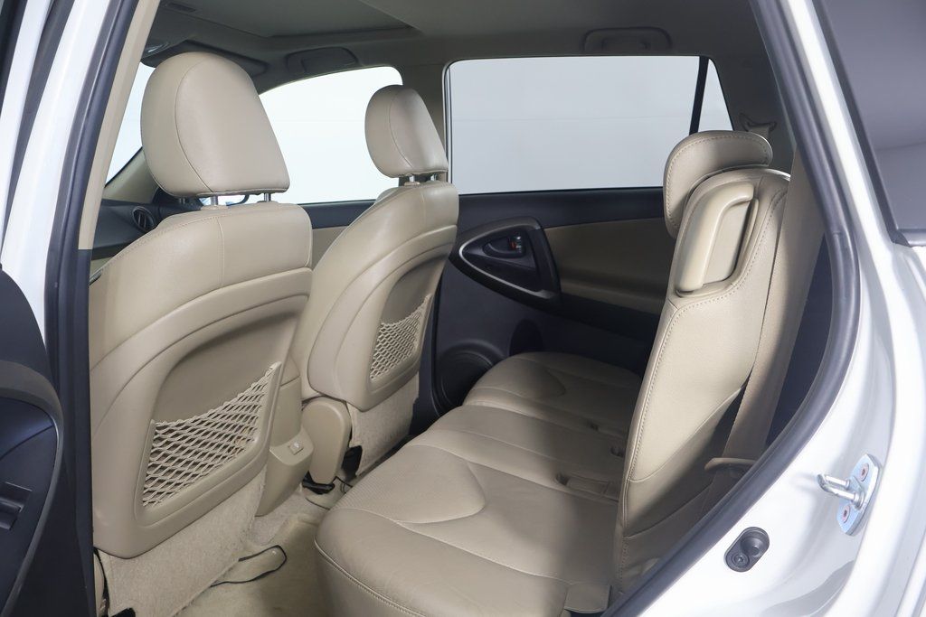 2009 Toyota RAV4 Limited 11