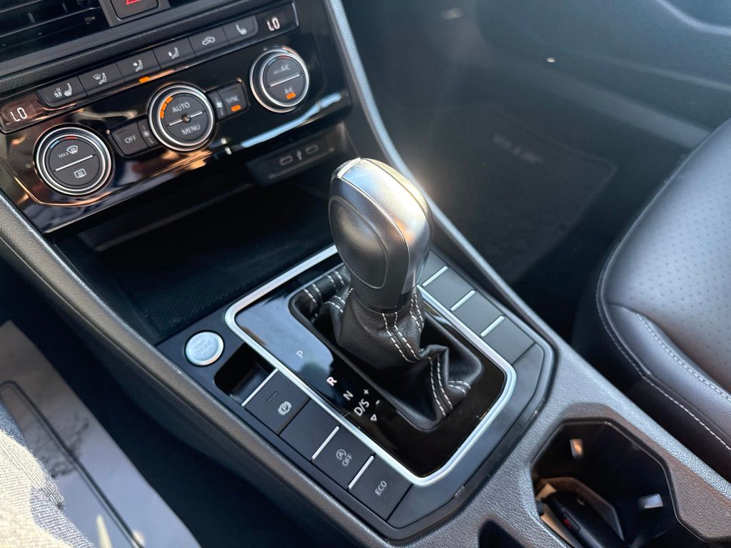2021 Volkswagen Jetta 1.4T SE White at Bob Ruth Ford