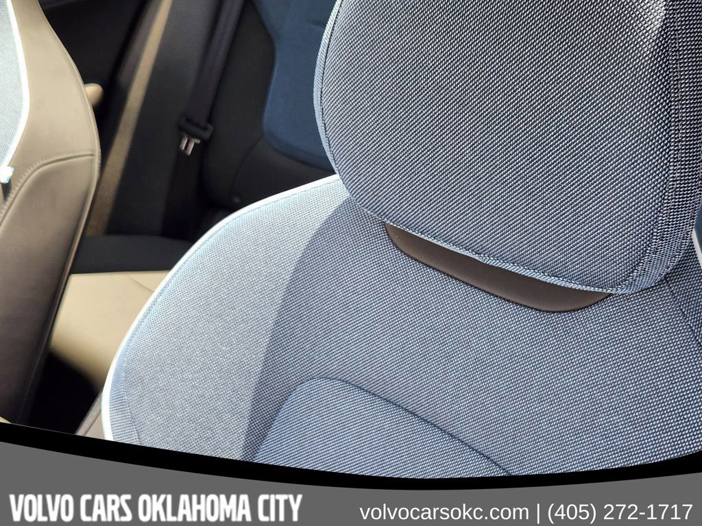 2025 Volvo EX30 Plus - Photo 15