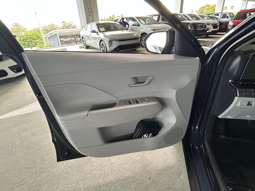 Used 2024 Denim Blue Pearl Hyundai SE image 17