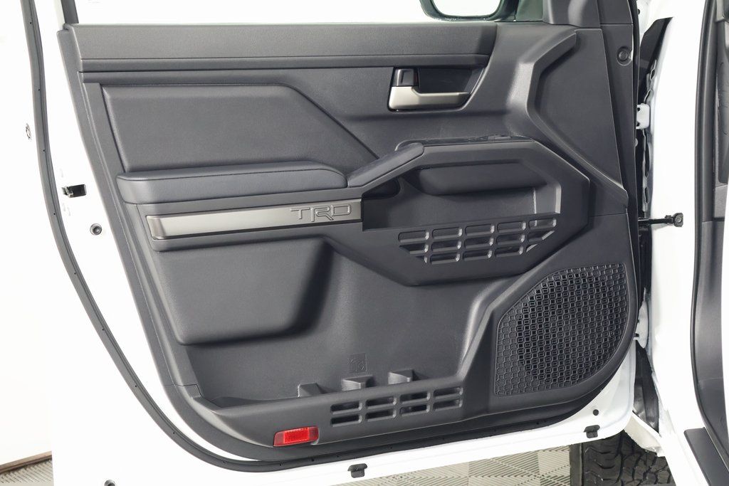 2025 Toyota Tacoma TRD Off-Road 7