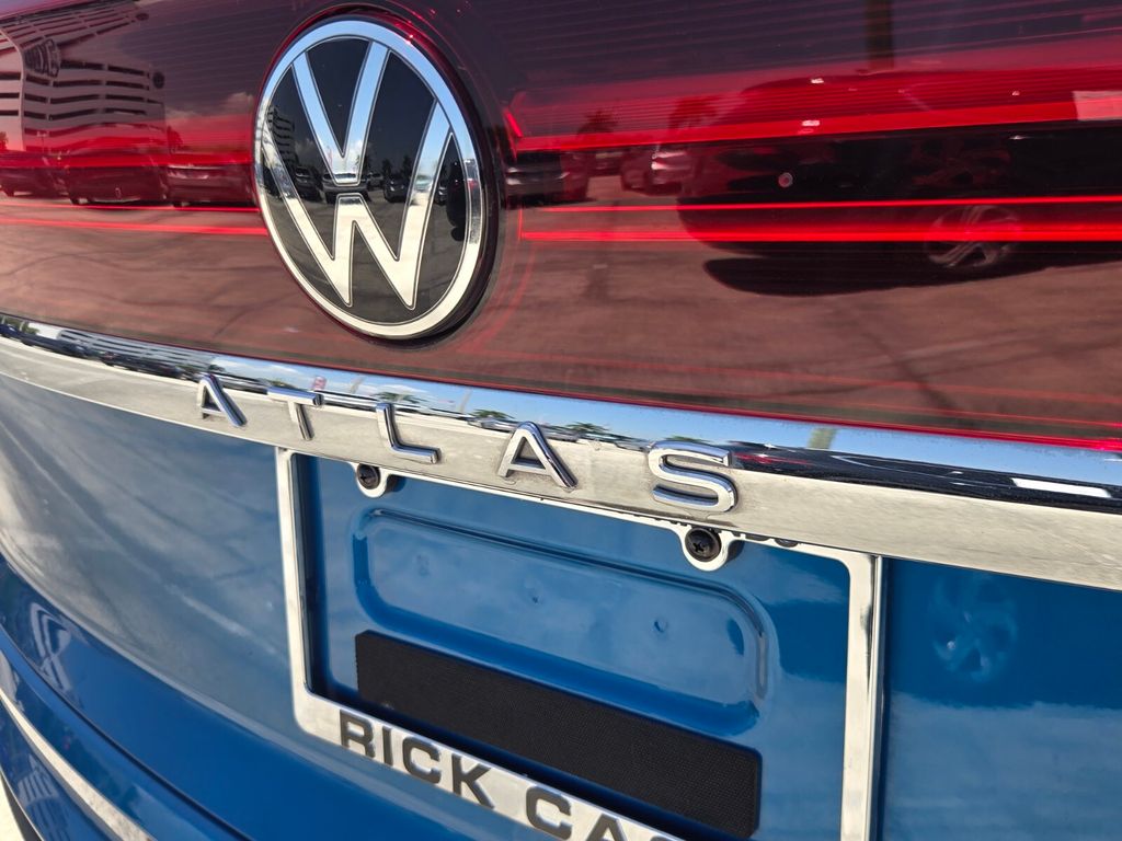2024 Volkswagen Atlas - $28,200