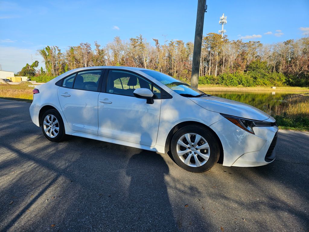 2023 Toyota Corolla LE 7