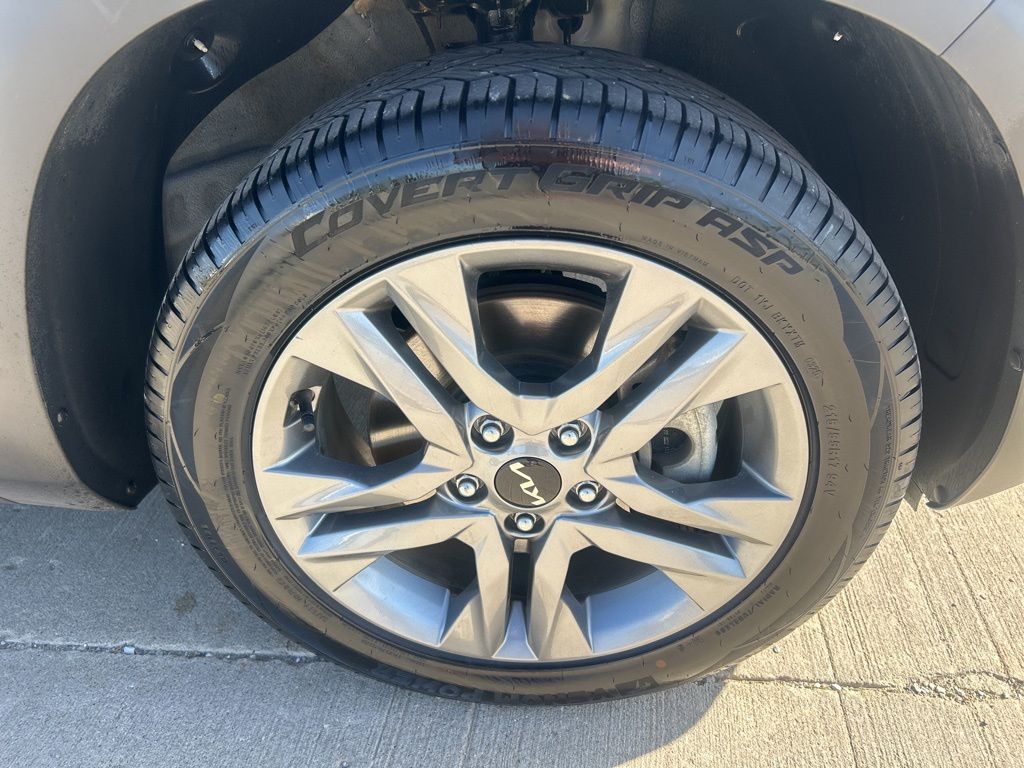 Used 2023 Kia Seltos SUV