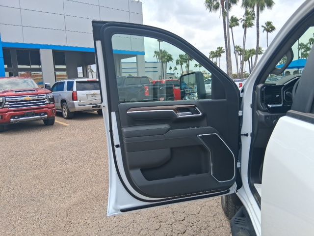 New 2026 White Chevrolet LT image 16