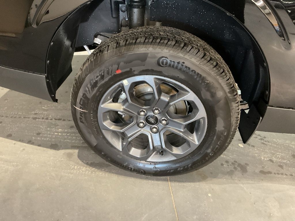 New 2026 Black Ford XLT image 19