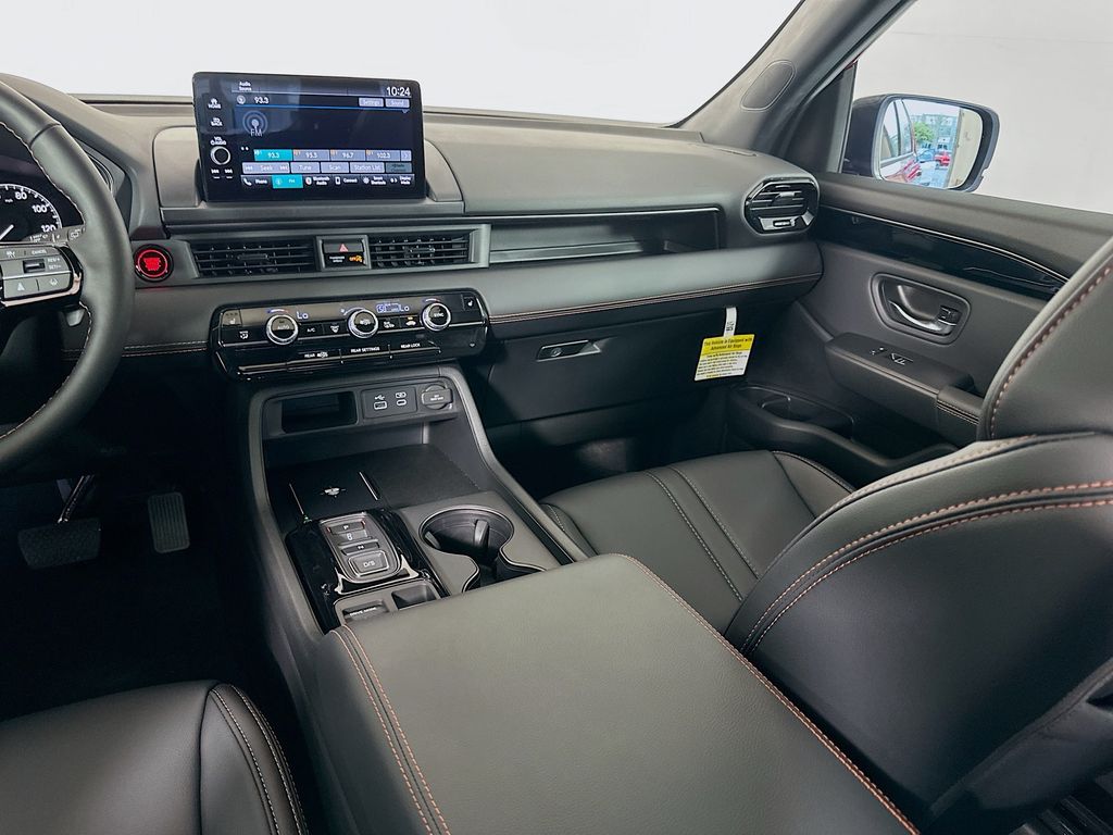 Thumbnail: 2025 Honda Pilot - 23