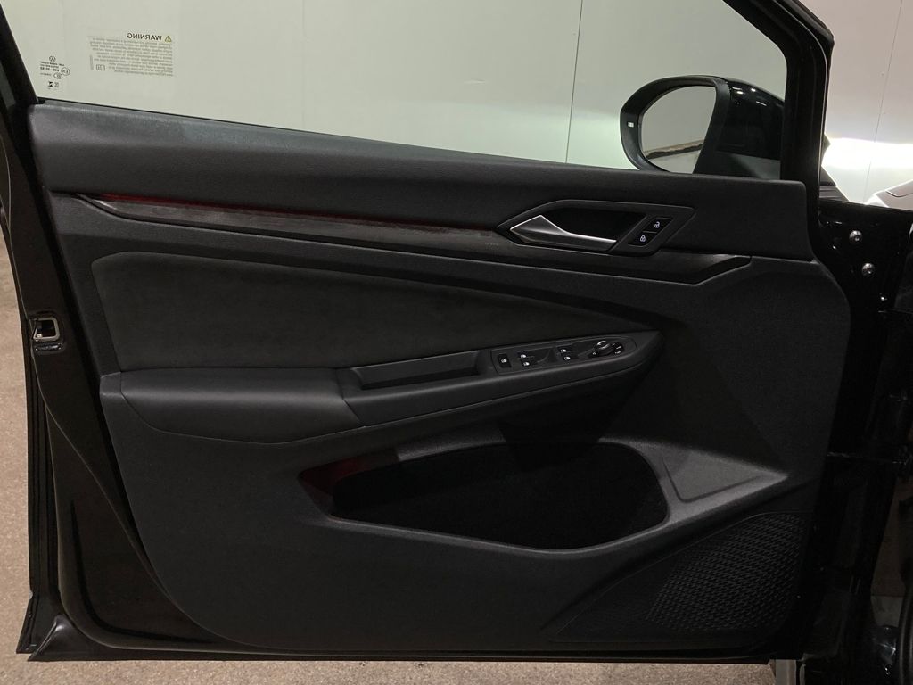 2024 Volkswagen Golf GTI 2.0T S