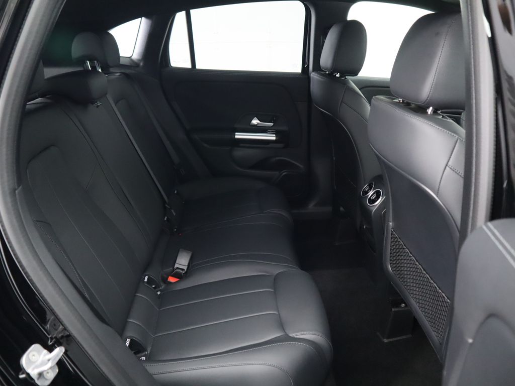 Thumbnail: 2025 Mercedes-Benz GLA - 22