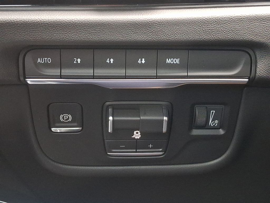 Thumbnail: 2026 Cadillac Escalade - 26