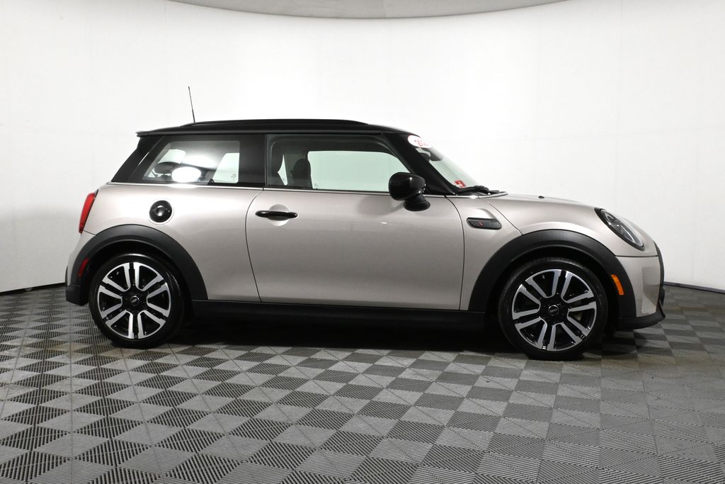 2024 MINI Cooper S 8