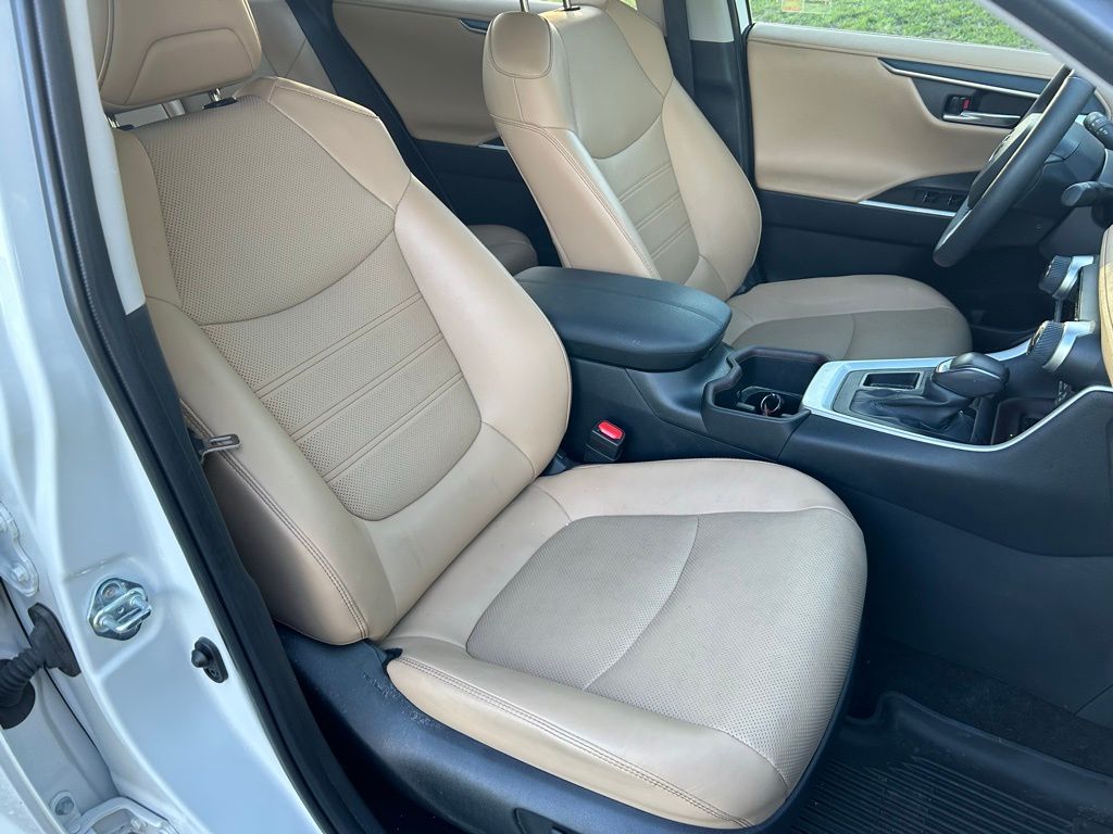 2024 Toyota RAV4 Limited 15