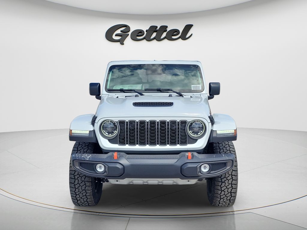 New 2026 White Jeep Mojave image 2
