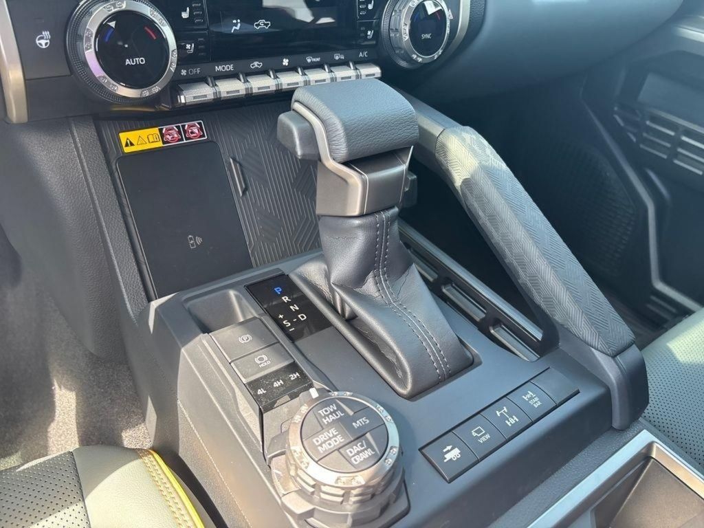2025 Toyota Tacoma Trailhunter - Photo 16