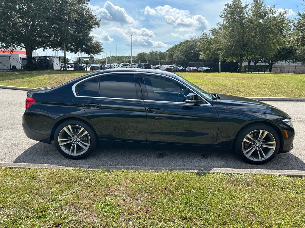 Thumbnail: 2018 BMW 3 Series - 6