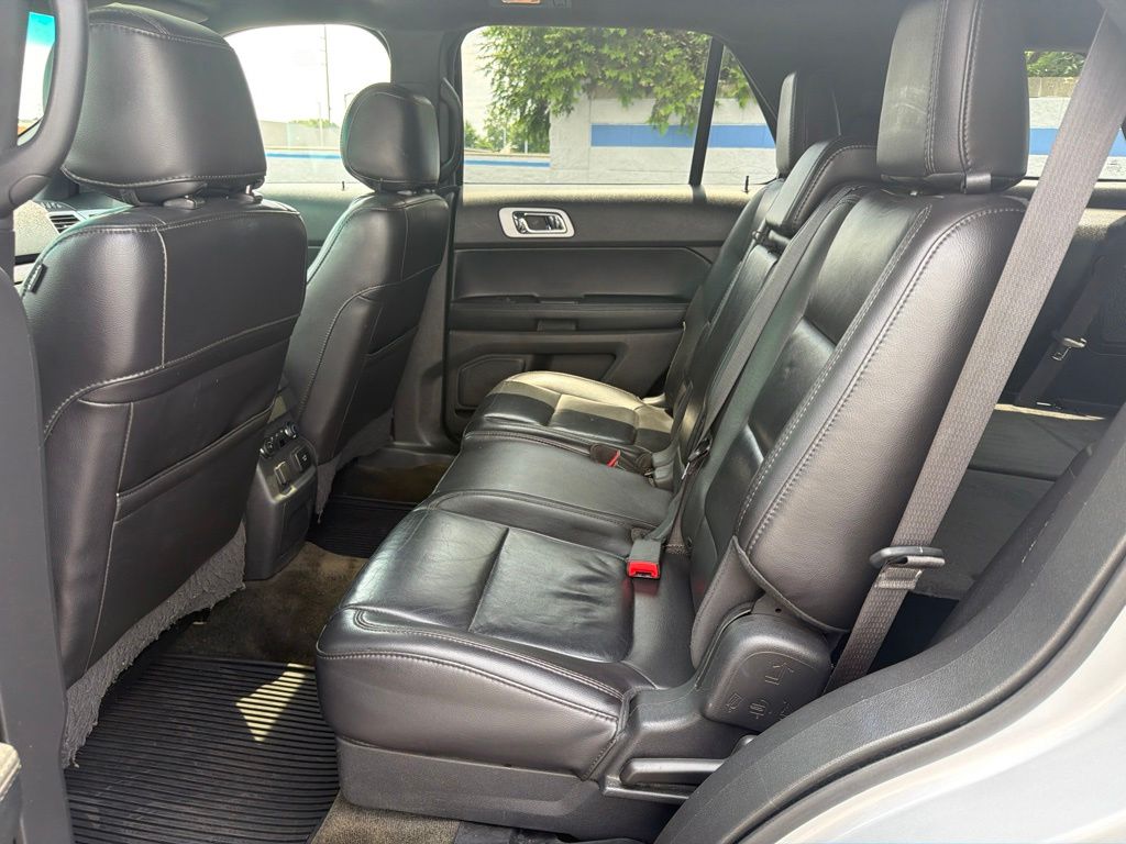 Thumbnail: 2013 Ford Explorer - 19