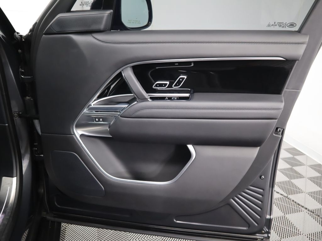 Thumbnail: 2023 Land Rover Range Rover - 26